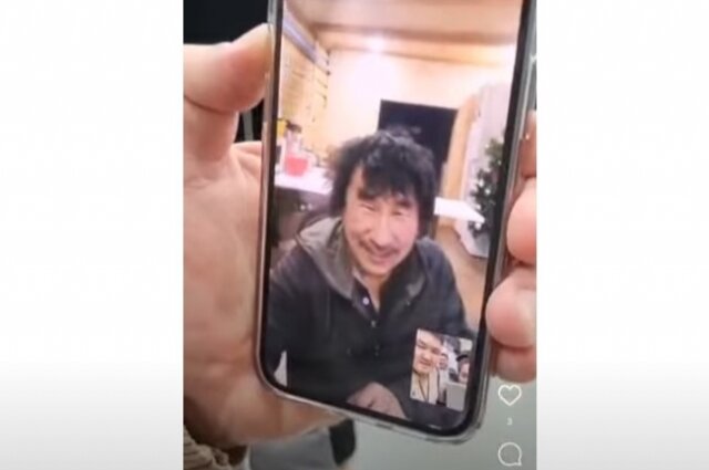    Гаврил Терентьев сразу после известия о выигрыше. Фото: Кадр YouTube/  «Удивительная Якутия»