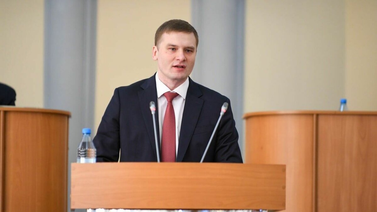     Глава Хакасии Валентин Коновалов отчитался перед депутатами о работе правительства в 2022 году. Собрали самые интересные тезисы губернатора.