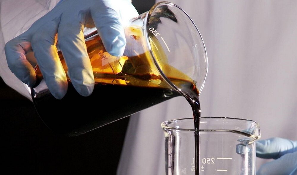 Тёмное печное топливо.