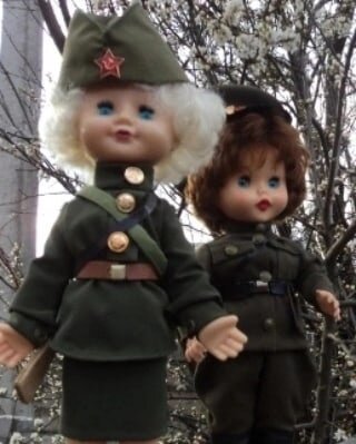Сегодня, 2 мая, Псковский частный музей винтажной куклы. открывает экспозицию, посвящённую 78-ой годовщине победы в Великой Отечественной войне.