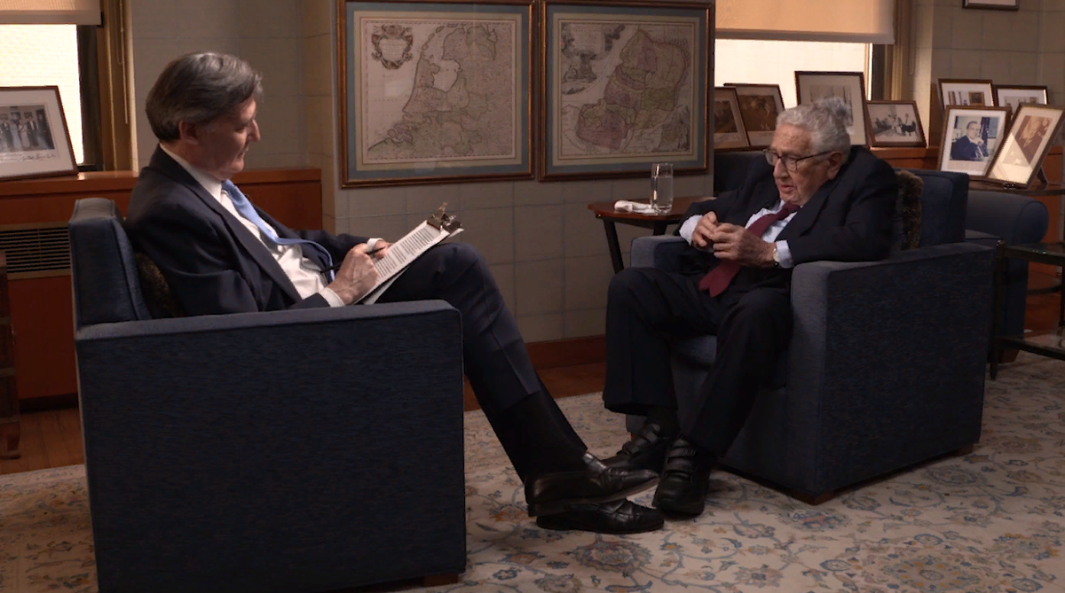 издание Блумберг