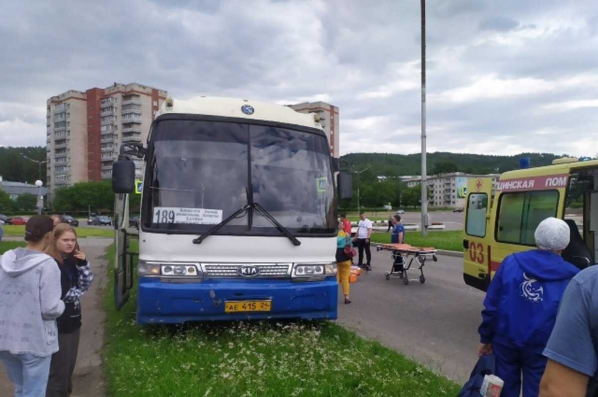 Стали известны подробности ДТП в Железногорске, в котором сбили девушку |  АиФ–Красноярск | Дзен