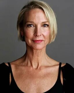 http://hairstyleslife.com/wp-content/uploads/2018/04/Short-Haircuts-for-Older-Women-Over-60-8.jpg