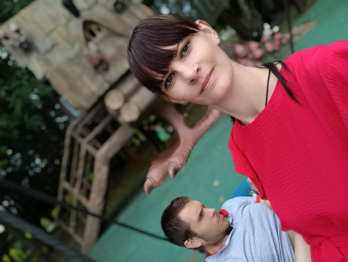 Жили же раньше в избушках)