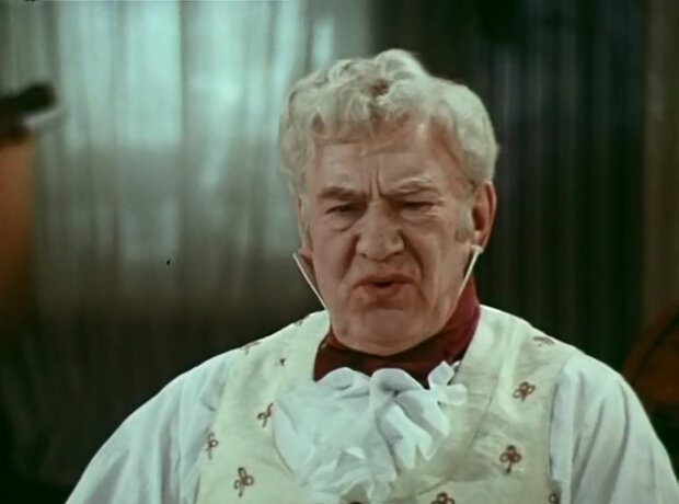 Михаил Царев в роли Фамусова. Спектакль Малого театра 1977 года