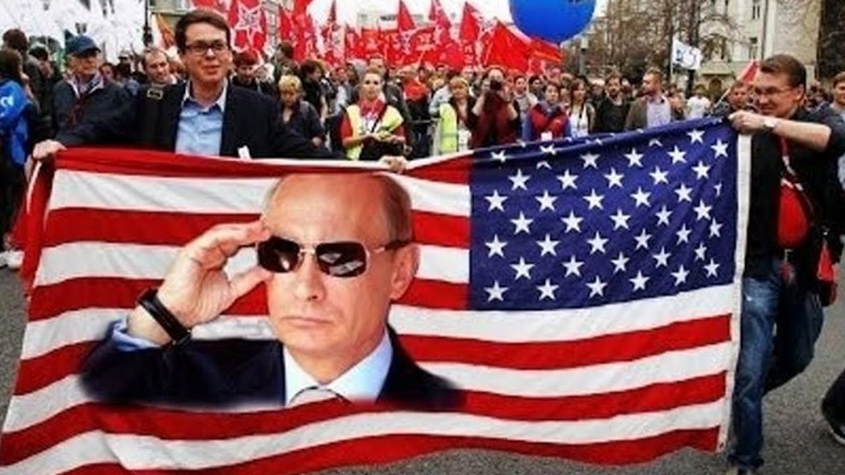 Сша просто. Путин флаг США. Путин на фоне американского флага. Американцы с флагами России. Путин и президенты США.