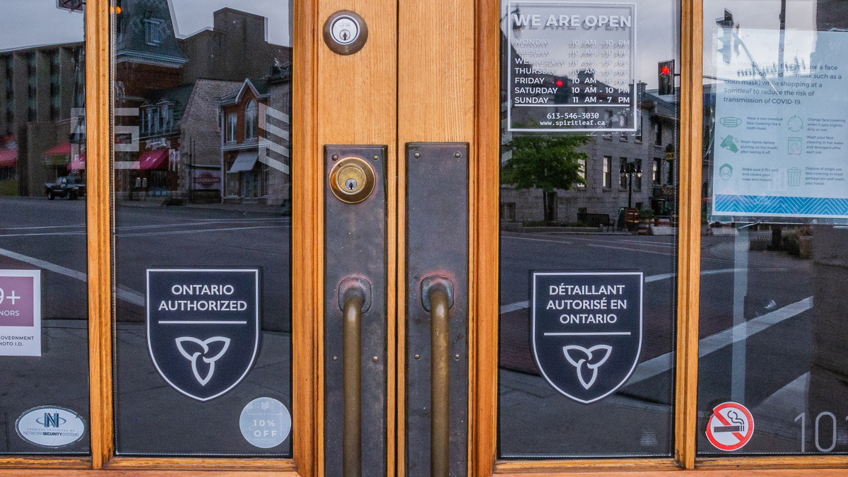 Магазин канабиса в Кингстоне, старой столице Канады