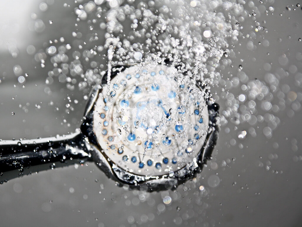 В этот день существует примета, связанная с помывкой головы. Фото: Pxfuel.com 