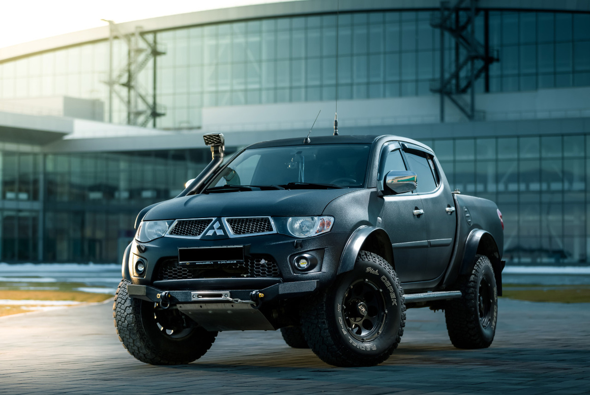 Mitsubishi L200 МT 35"