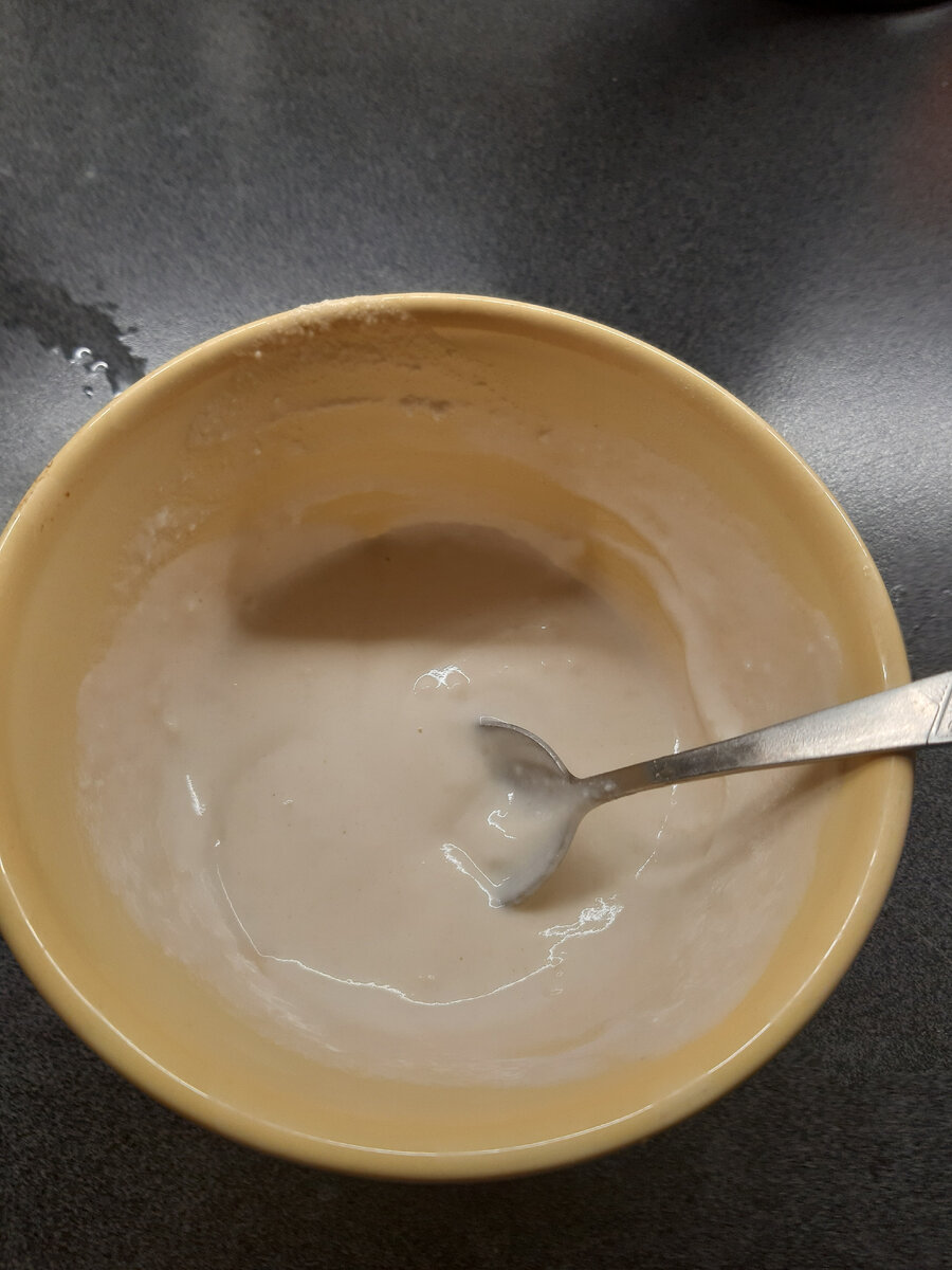 Соус надо ввоодить сразу размешивая