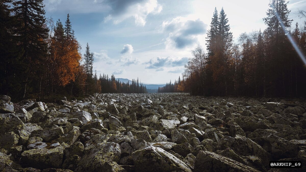 На подходе к горе Ямантау. Ворота каменной реки.