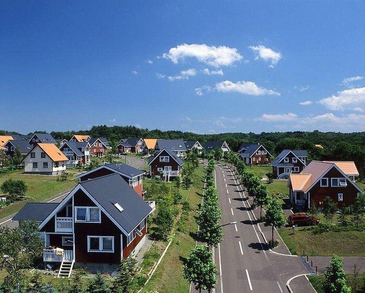 тут нет заборов и оград