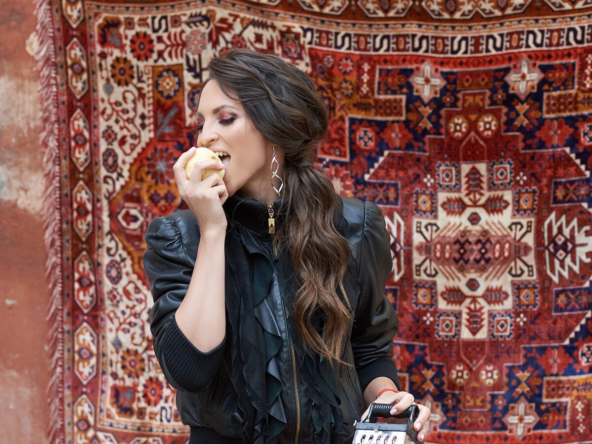 Главное - не на голодный желудок. Кусь