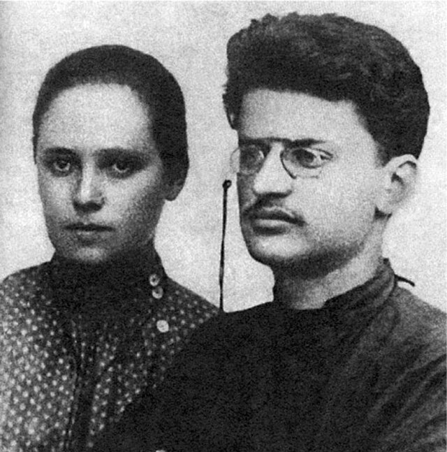 Лев Троцкий и Александра Соколовская/ © Commons.wikimedia.org