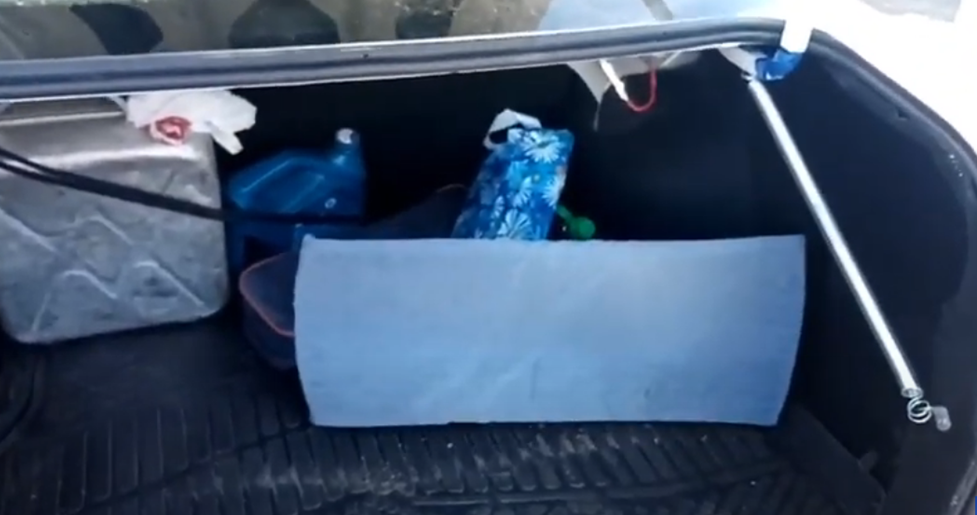 Доработка коврика багажника для удобного доступа в нишу