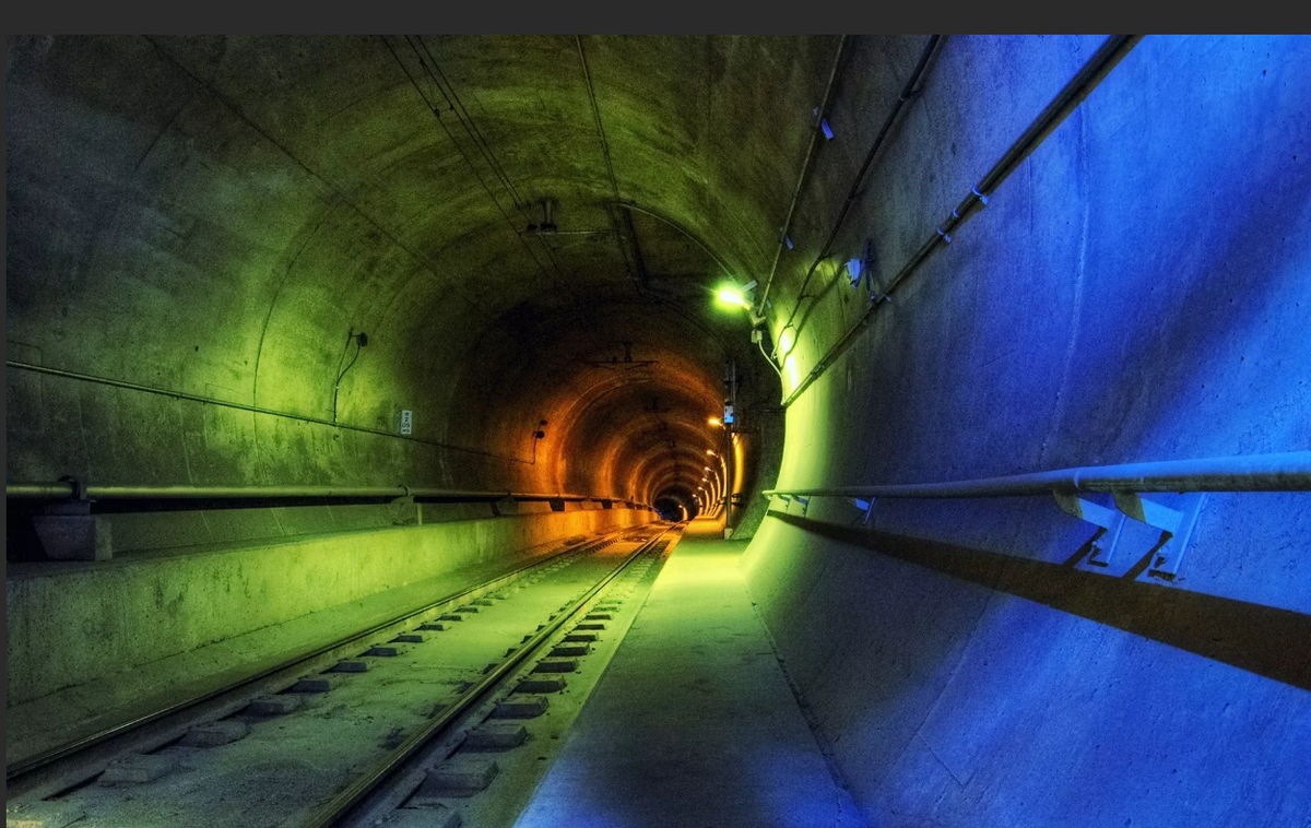 Читайте, как строили секретный тоннель под Амуром