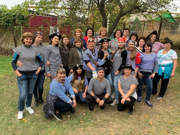 Презентация моё поколение. Характеристика адгезивных систем 6 поколения. Адгезивные системы 6 поколения. Предки до седьмого колена. Причины конфликтов между поколениями.