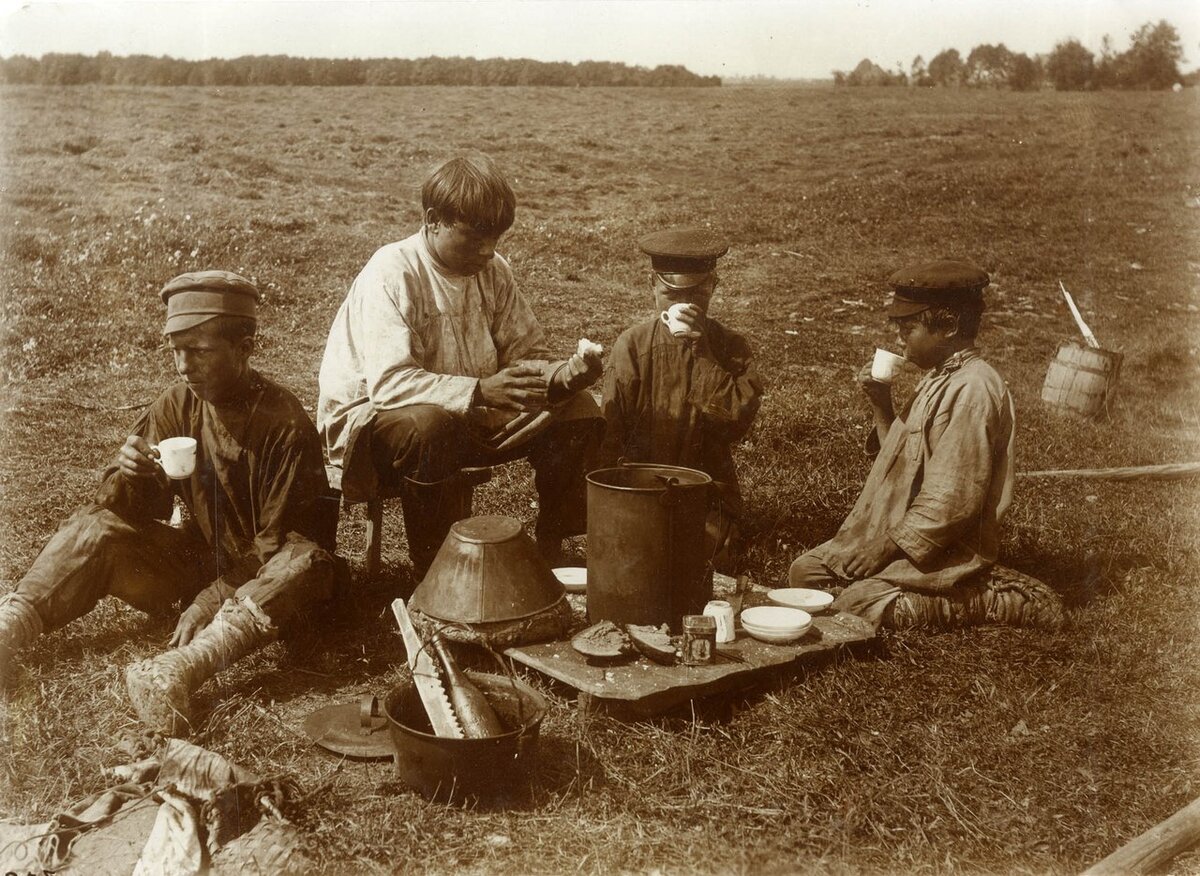 Портрет народной жизни. Мясные и молочные блюда в меню русских крестьян 19  века. Кулинария - как инструмент естественного отбора. | История. Старинные  портреты и их секреты. | Дзен