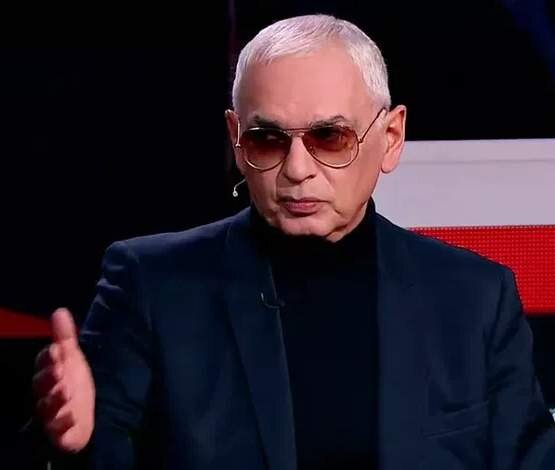 Шахназаров.