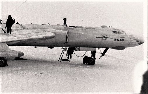Ту-16 там же
