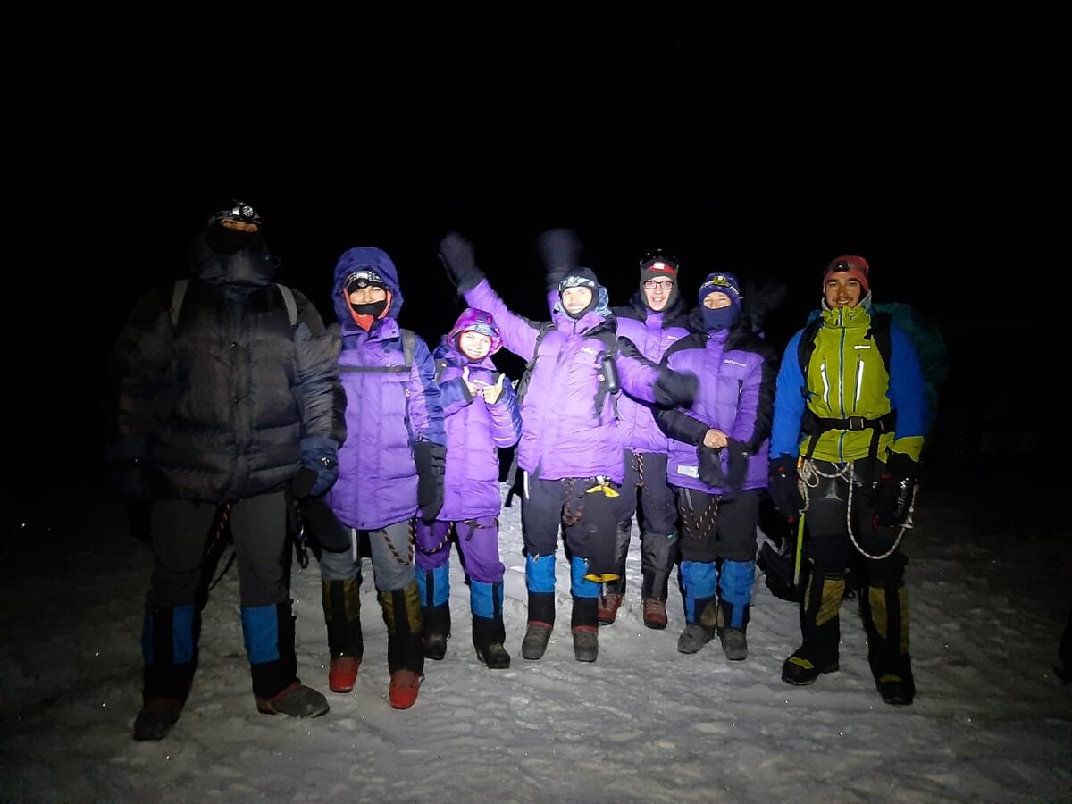 В боевом настроении ждём ратрак перед штурмом))