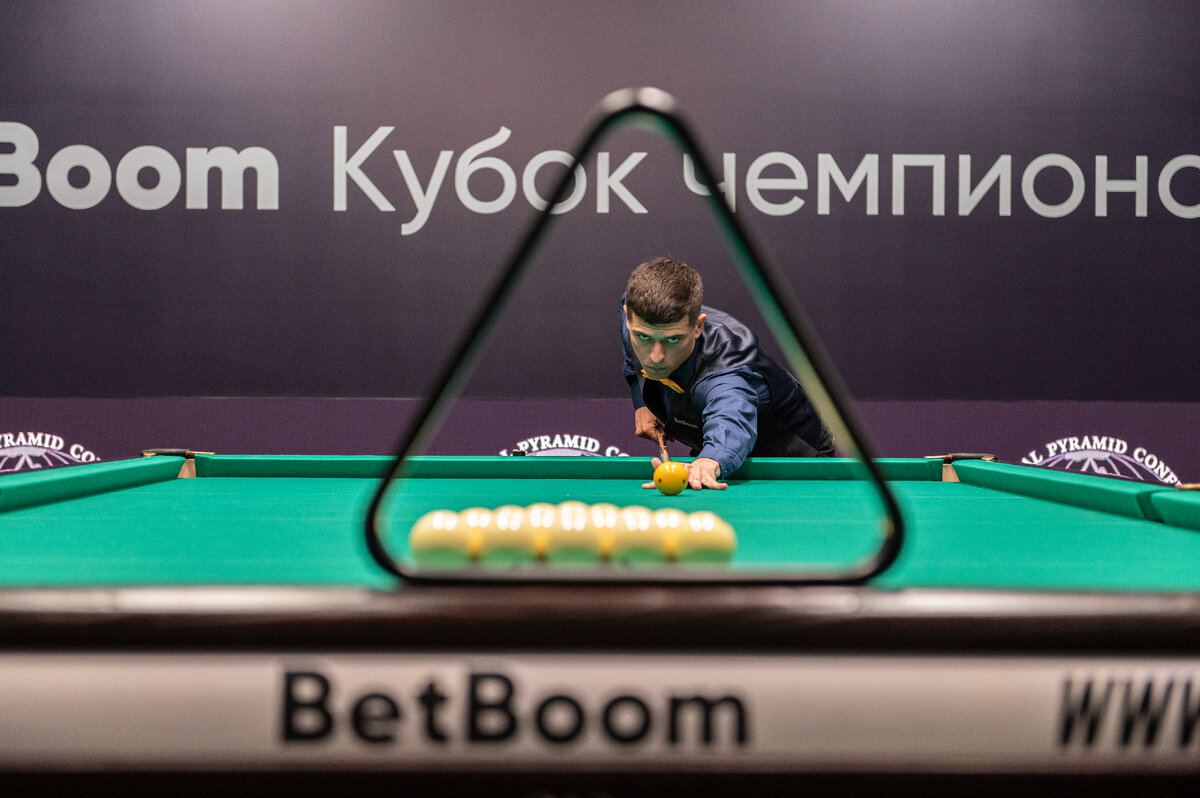 Олег Еркулев бильярд