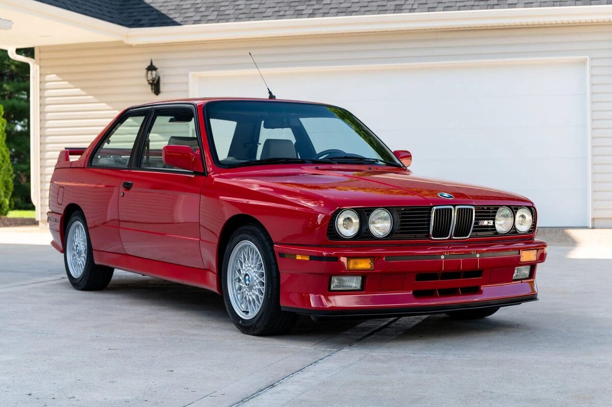 BMW M3 E30      ihorshapckin  