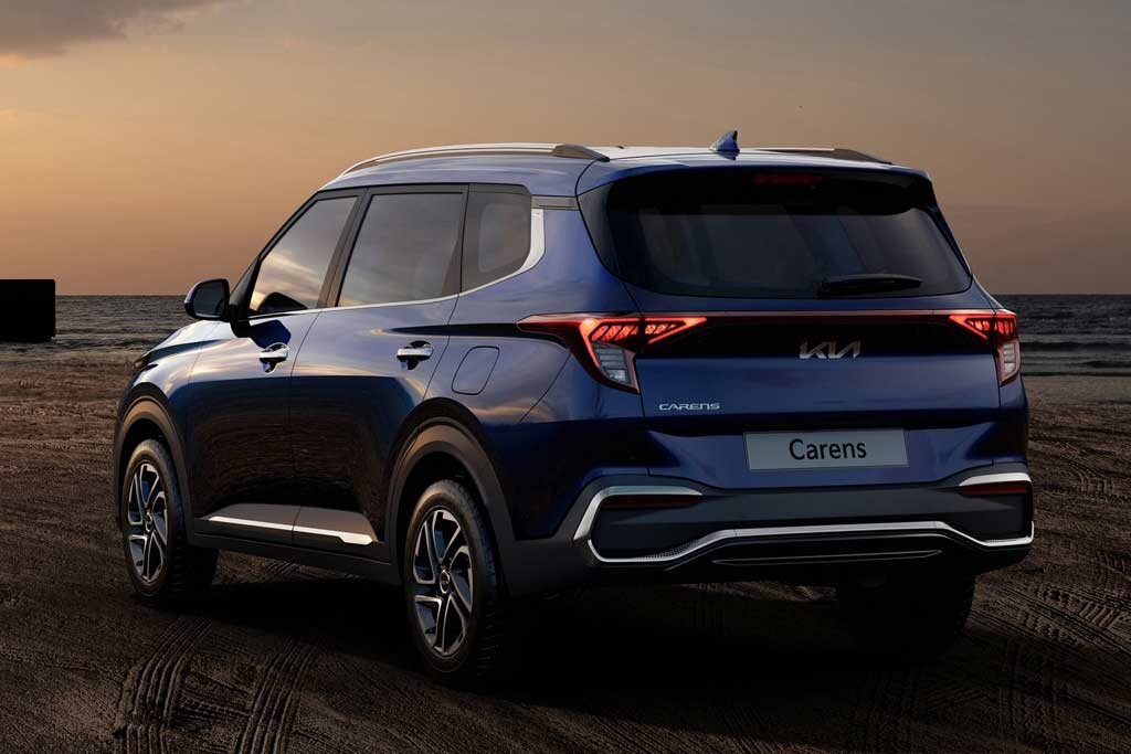 Стремительный вид кормы впечатляет