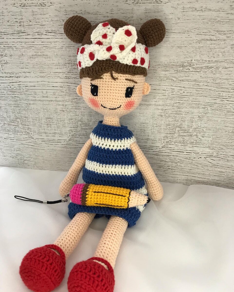 Моя самая большая работа . Кукла Знайка.