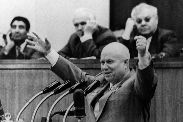    Рокфеллеры искали любую возможность сместить Никиту Хрущева