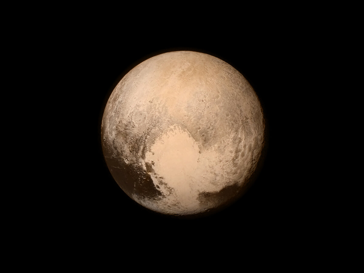 Изображение Плутона с сайта NASA