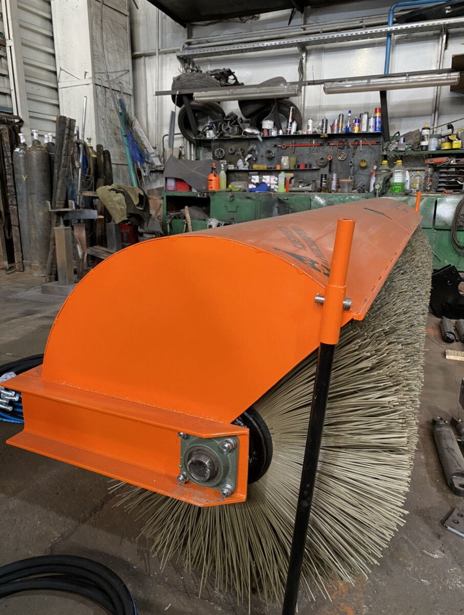 Щётки коммунальные с механическим и гидравлическим поворотом 