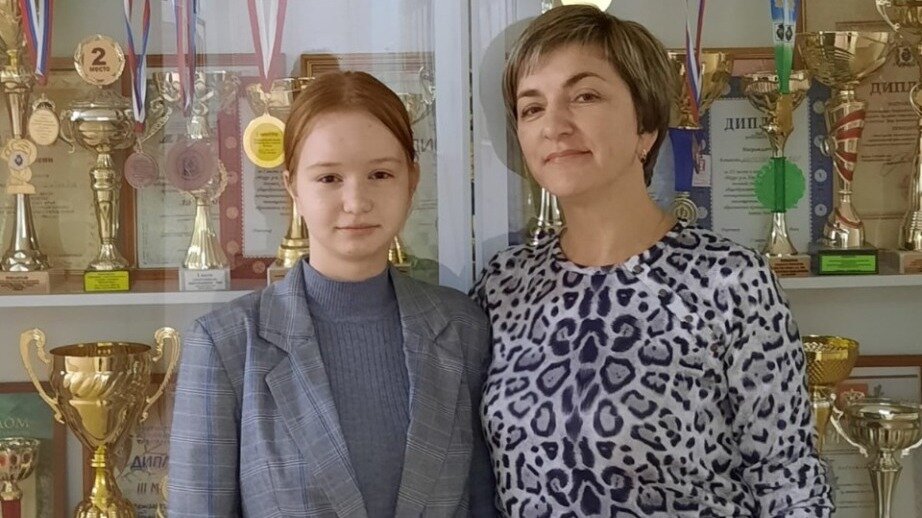     Жюри федерального этапа Всероссийского конкурса сочинений завершило работу и объявило победителей, назвав авторов 100 лучших сочинений. От Хабаровского края для участия в федеральном этапе было направлено 5 работ победителей регионального конкурса. Две из них стали победителями.