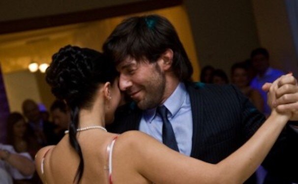 Я с Андреем Малаховым на вечеринке по случаю открытия.