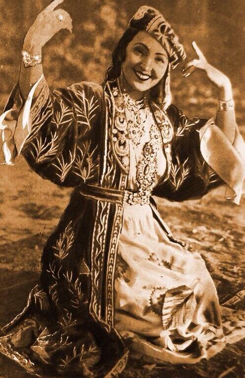 В Узбекистане её помнят как «Тамарахоним», но родилась она армянской девочкой Тамарой Петросян.-2