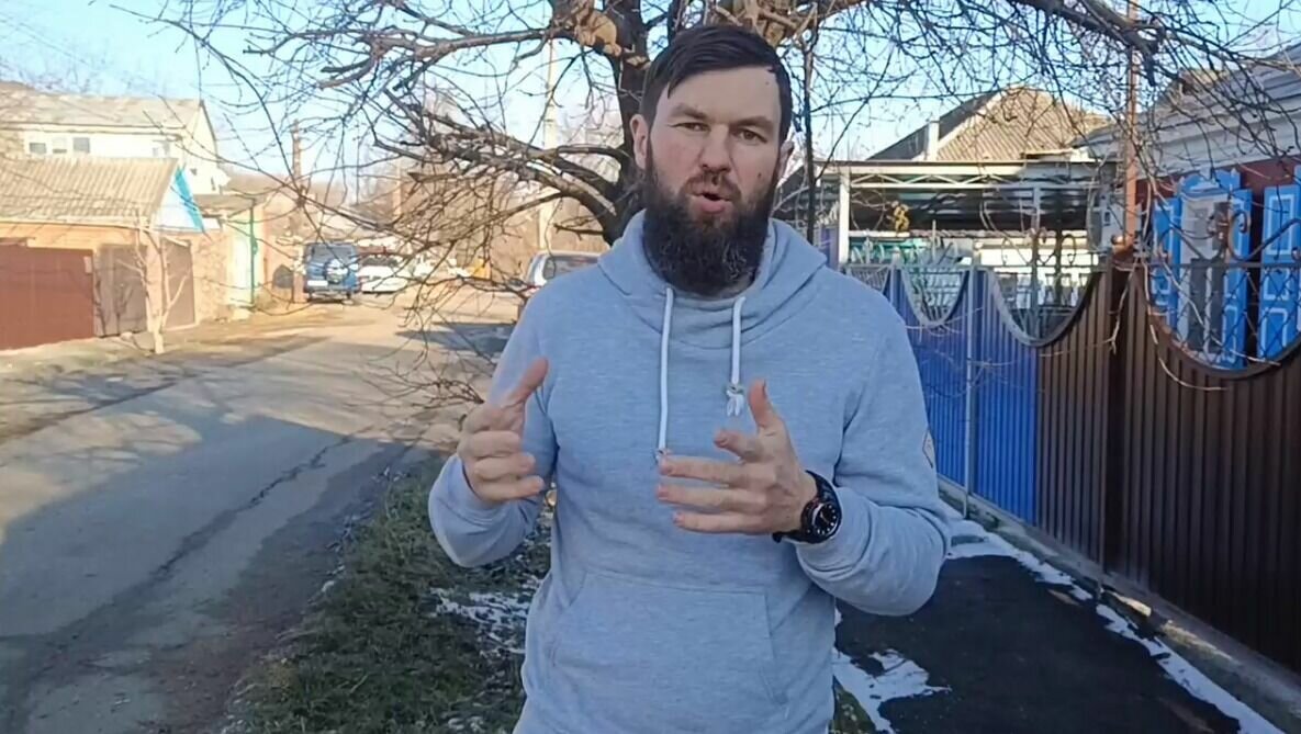     Учитель уже получил свое наказание, заявил Денис Серба.