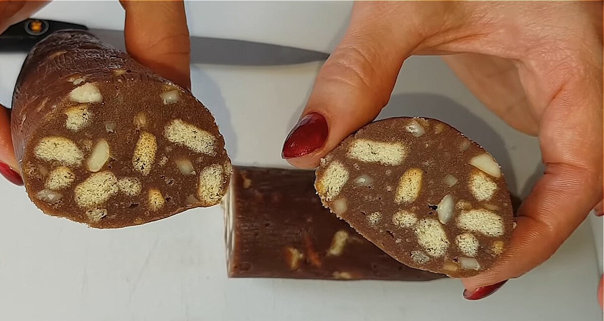 Колбаска из печенья банана