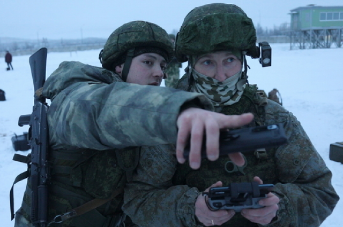    В Мурманской области военные прошли огневую подготовку