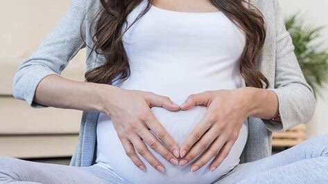 Беременная девушка