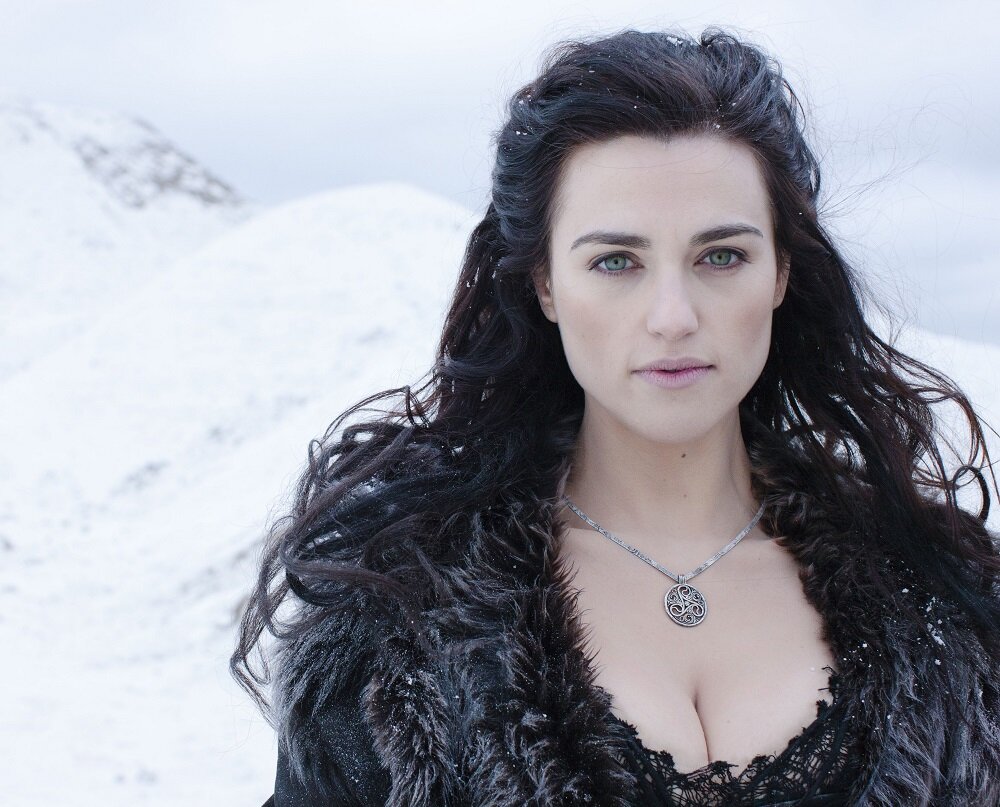  Кэтрин "Кэти" Макграт / Katherine "Katie" McGrath (род. 24 октября 1983, Эшфорд, Ирландия) - ирландская актриса, наиболее известная по роли Морганы в британском сериале "Мерлин"