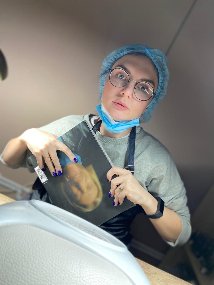 Это я на рабочем месте, в конце дня, задумалась😁