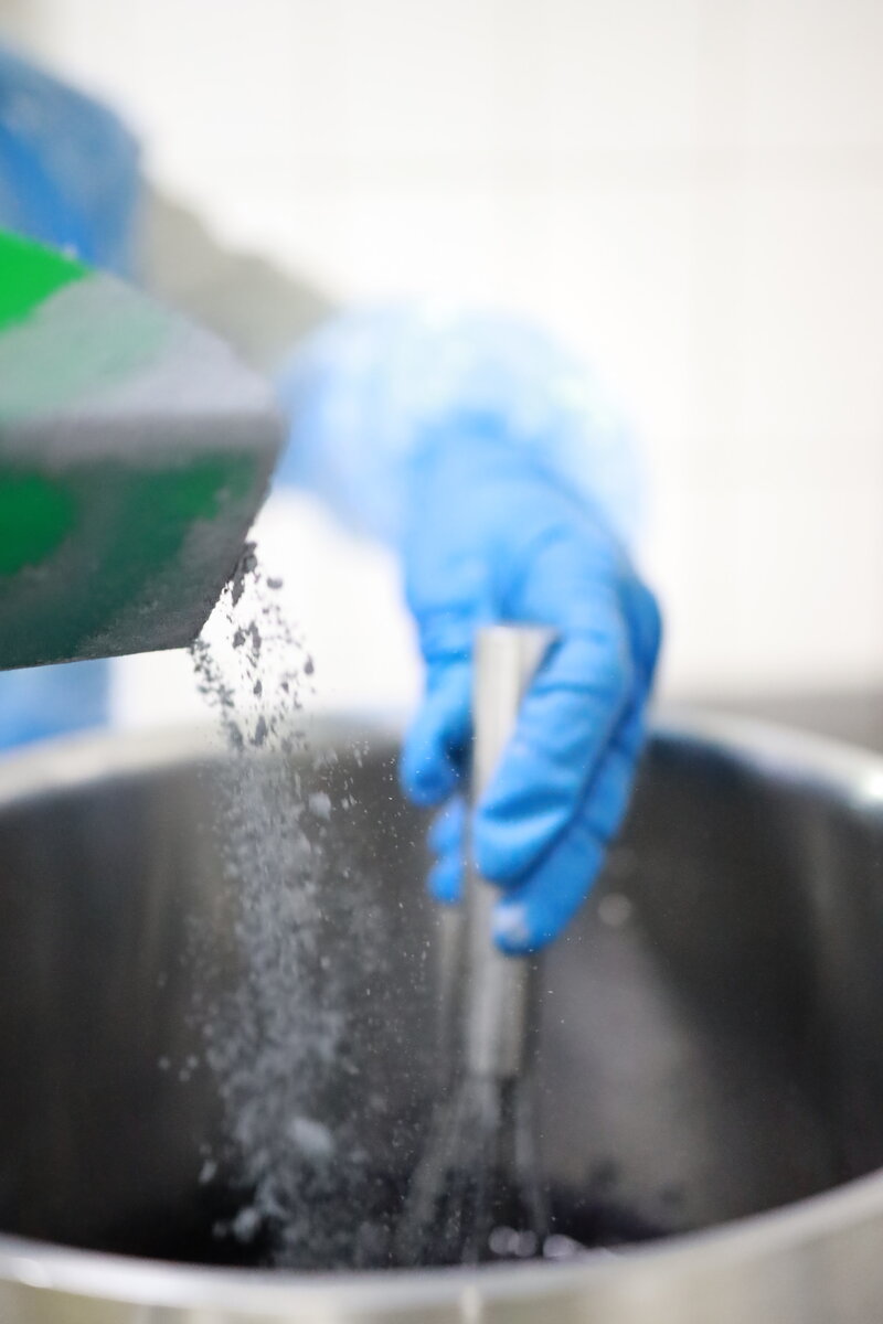 Добавление красителя в топпинг