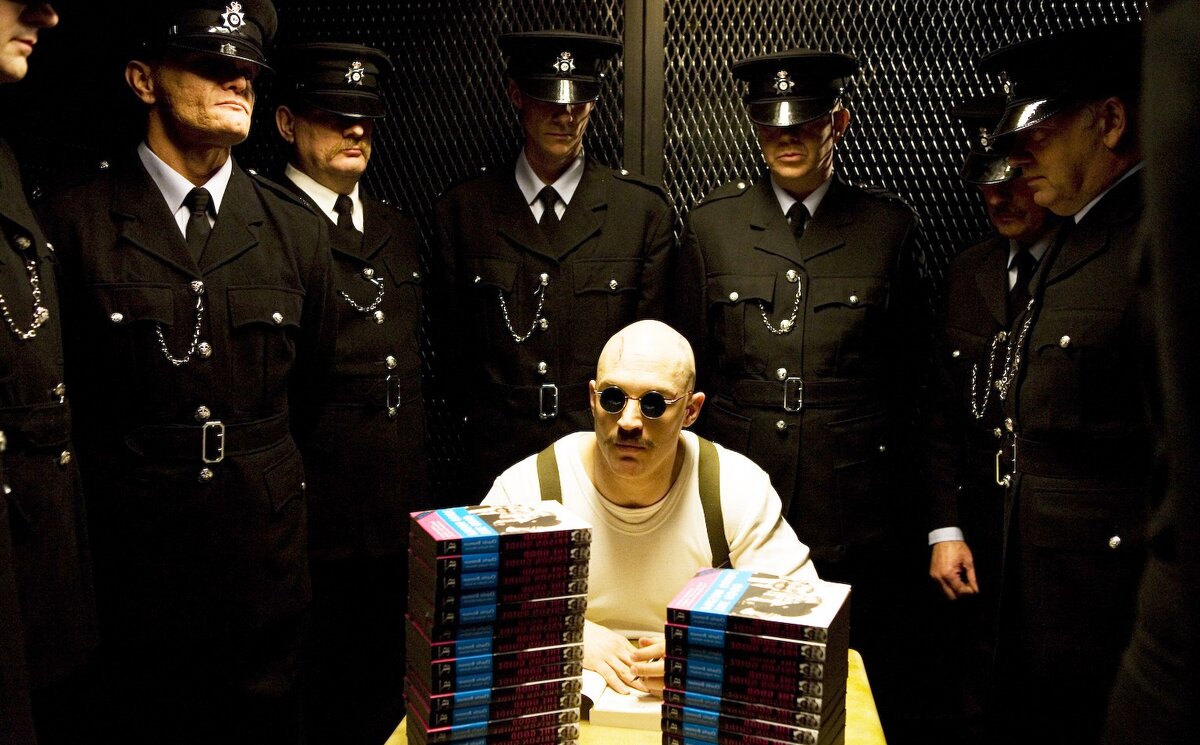 Вре 2. Prototype 2 xbox 360. Портал 2 обложка. Джастин тимберлейк время 2011. Sniper elite 5 ps4.