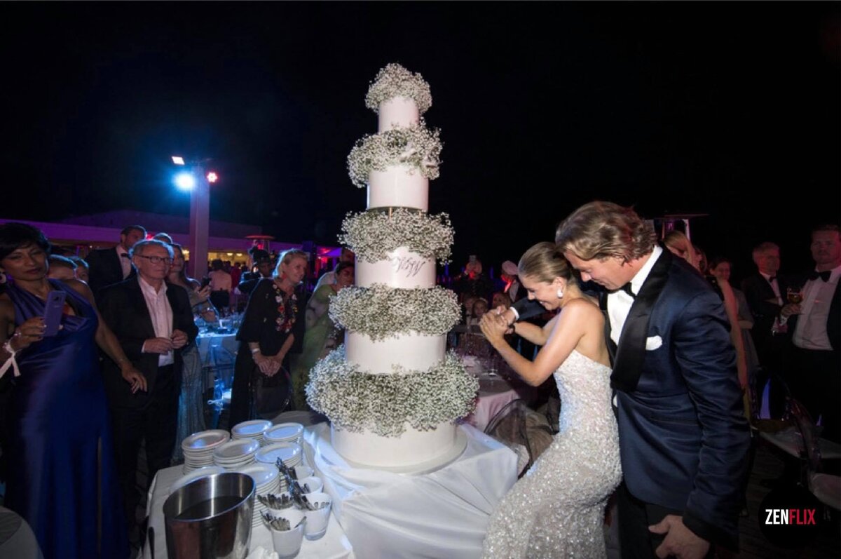 Виктория Сваровски вышла замуж  в 2017 году. По сей день они счастливы в браке. Источник:  Getty Images