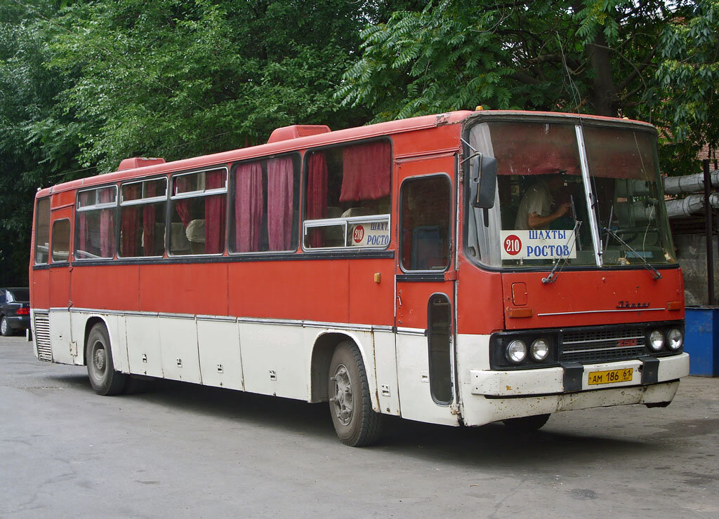 Междугородний автобус серии Икарус-250, фото с сайта photobus