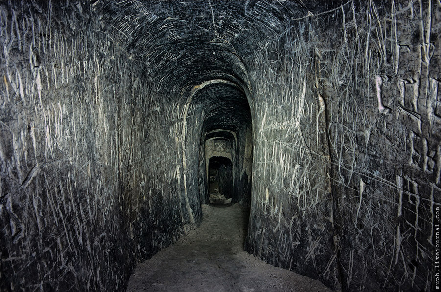 меловые пещеры. славяногорск монастырь пещеры. длинная пещера – калачеевская. меловые пещеры воронежа с храмом. воронежская область меловые пещеры монастырь.