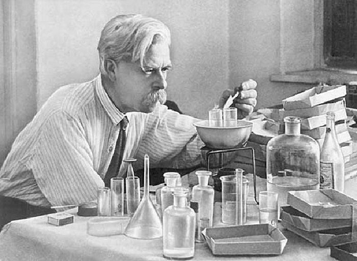 Фото Яндекс Картинки. Генетик Николай Кольцов