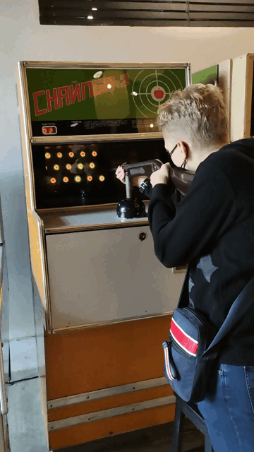 Если видео не воспроизводится автоматически, нажмите на картинку