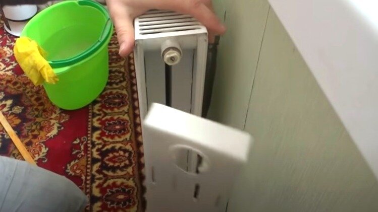 Снимаем панели, что протереть батареи