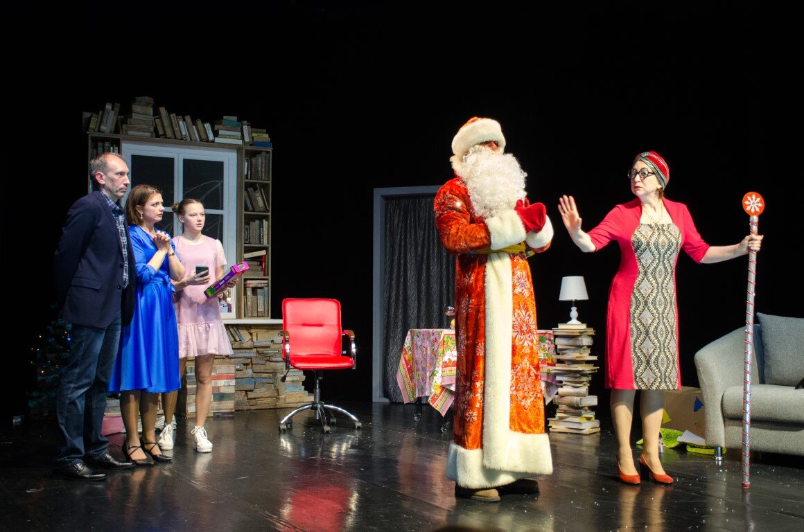 Донской казачий театр волгоград. Молодежный театр волгоград. Спектакль сегодня волгоград. Нэт волгоград буфет. Тюз волгоград спектакли.